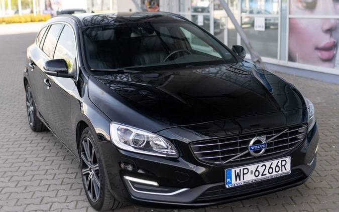 Volvo V60 cena 65900 przebieg: 183000, rok produkcji 2017 z Płock małe 497